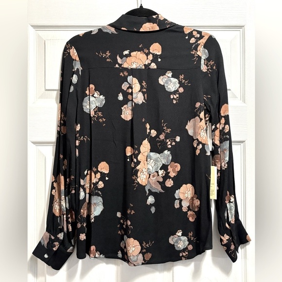 NWT Aritzia Wilfred Tulum Blouse Black Floral Crepe Button Up Top Size XS NEW - Picture 11 of 15